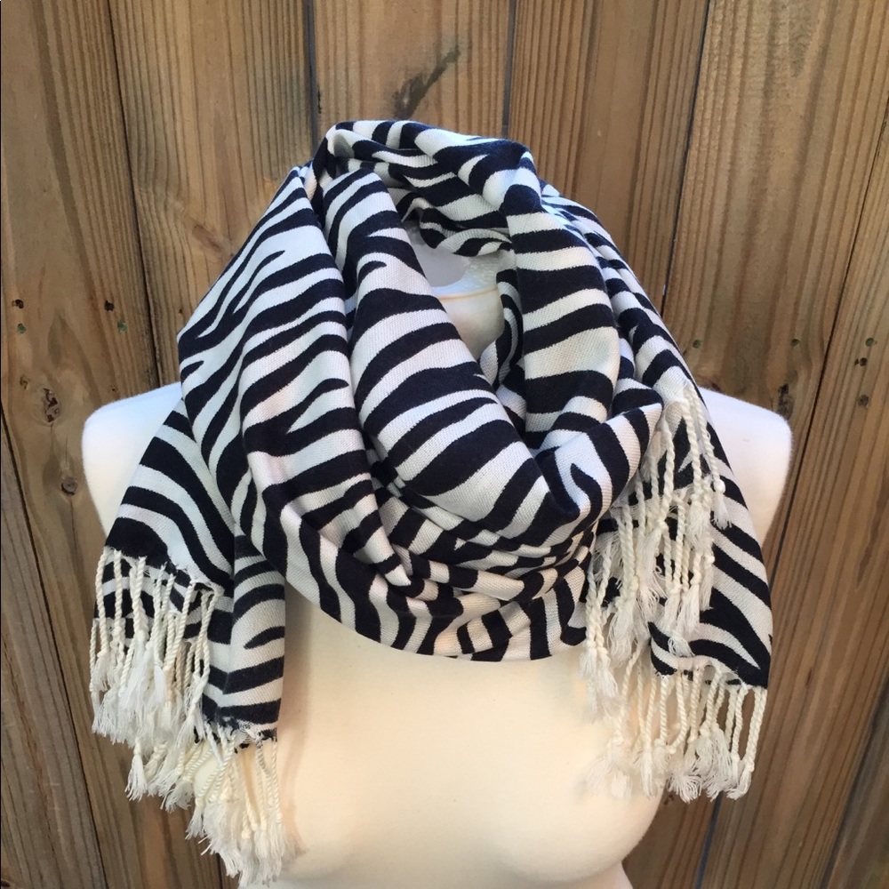 Zebra Stripe Fringed Scarf